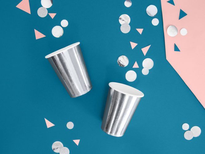vasos plateados