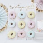 Stand donuts